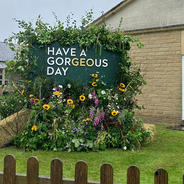 Flower wall